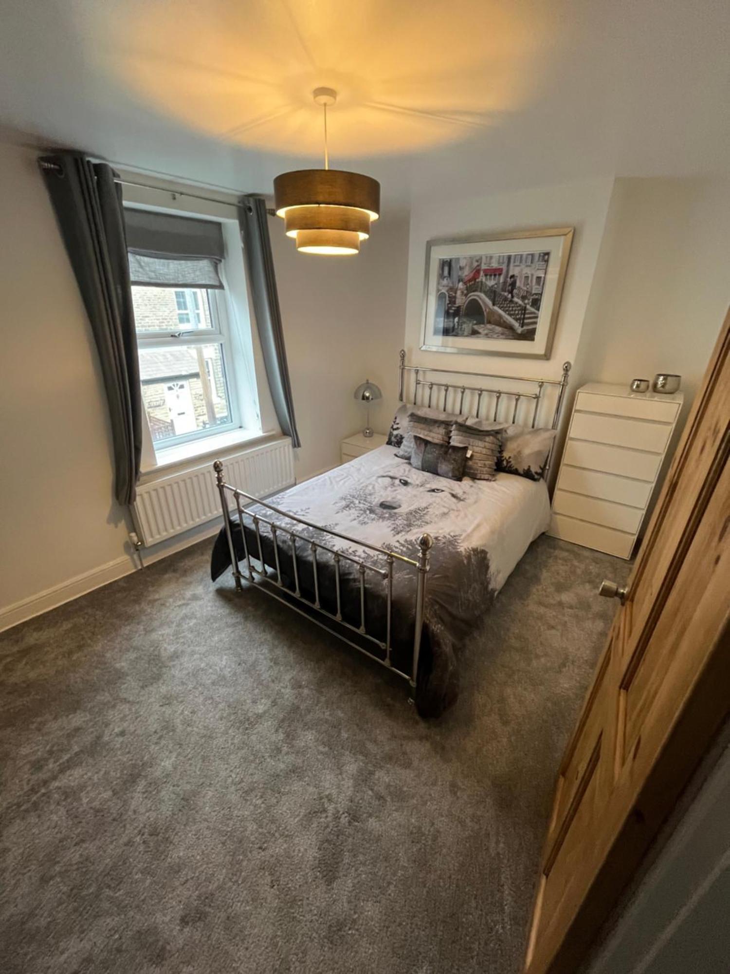 Wolf Hollow, Sleeps 4 Plus 2, Buxton Town Centre Exterior photo