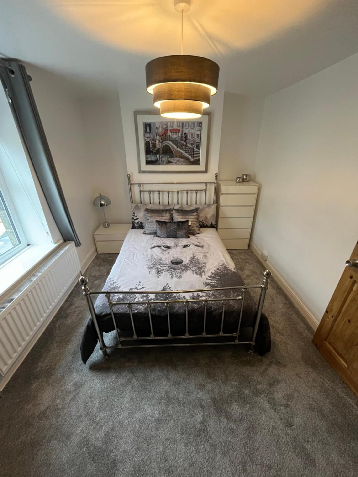 Wolf Hollow, Sleeps 4 Plus 2, Buxton Town Centre Exterior photo